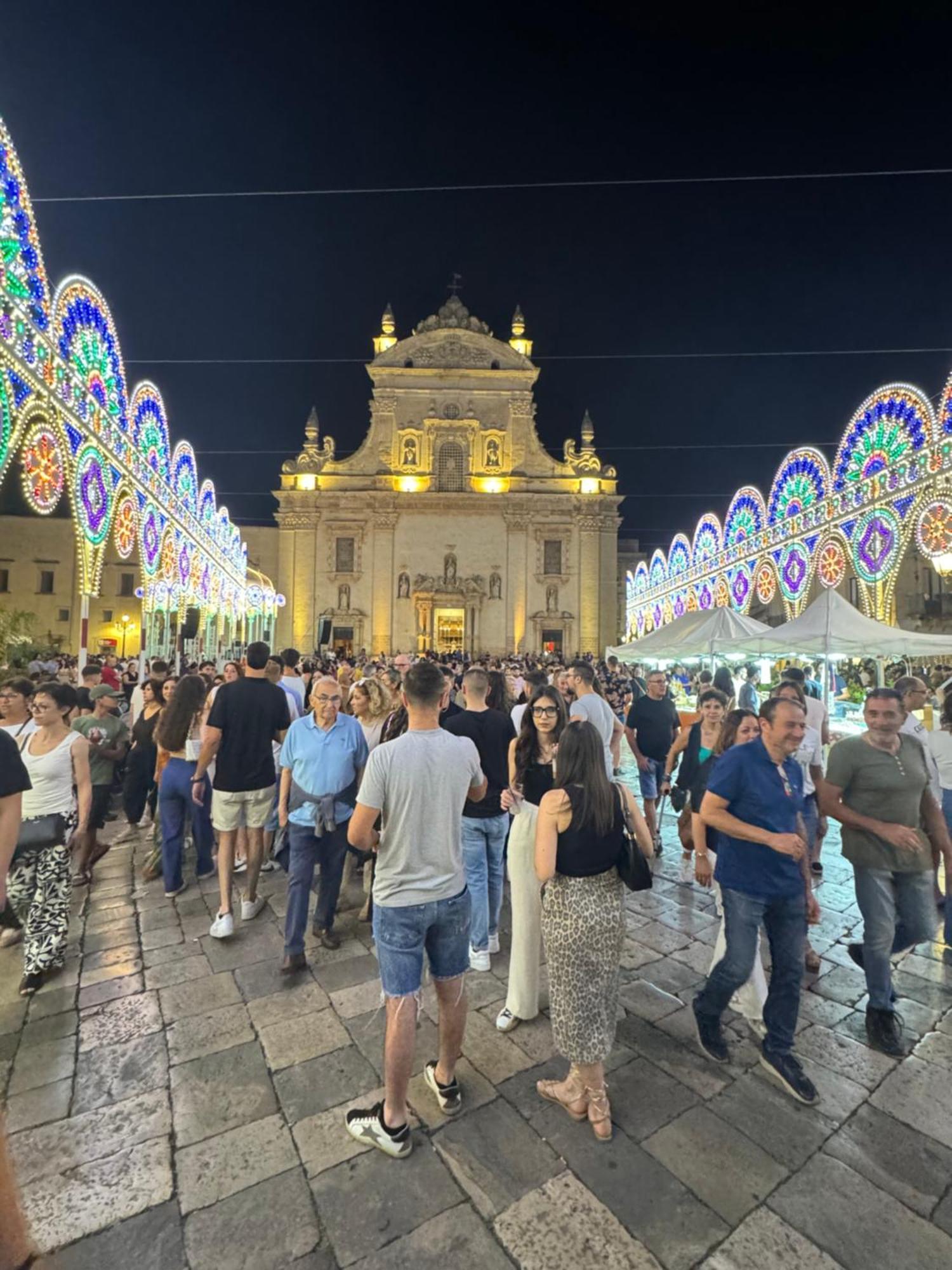 לינה וארוחת בוקר גלאטינה Il Pozzo Di San Paolo מראה חיצוני תמונה